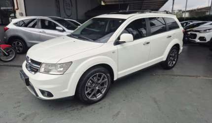 Journey rt 3.6 v6 automática 7 lugares 2015