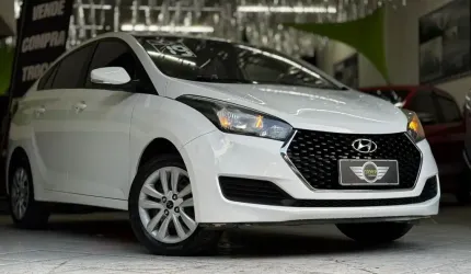 Hyundai hb20s comfort plus 1.6 flex manual 6 marchas completo financia e troca 
