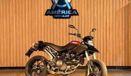Ducati hypermotard 796 2011