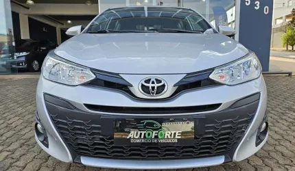 Toyota yaris hb xl 1.3 at - prata - 2019/2019