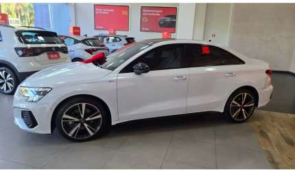 Audi a3 2023 2.0 40 tfsi mhev sedan performance black s-tronic