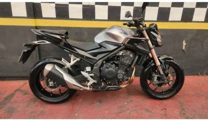 Honda cb 500f 2023
