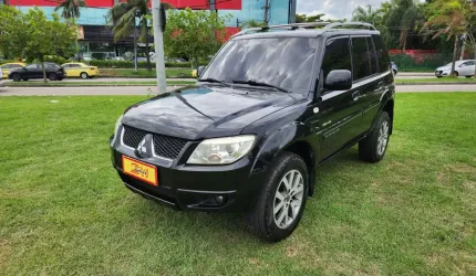Mitsubishi tr4 4x4 2013