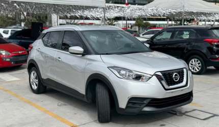 Nissan kicks s mt 2018