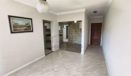 Excelente apartamento à venda, Centro, Vitória, ES. Distribuído em 3 amplos dormitórios, sendo 1 su