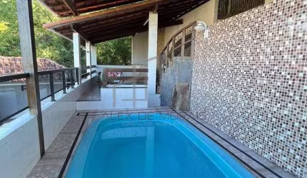 Casa com piscina à venda,3 quartos sendo 1 suíte, em Santa Cecília, Vitória, ES