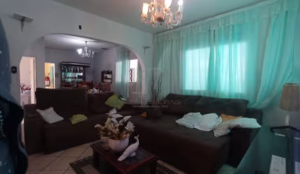 Excelente casa duplex, com 740m², localizada no Centro de Vitória