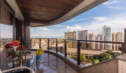 Apartamento com 4 dormitórios à venda, 350 m² por R$ 2.980.000,00 - Água Verde - Curitiba/PR