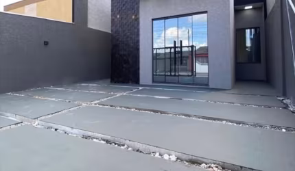 Casa alto padrão linda e financia.