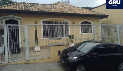 LINDA CASA TÉRREA NO GOPOÚVA
