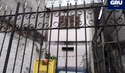 CASA ASSOBRADADA NO JARDIM ADRIANA