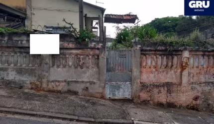 CASA TÉRREA PARA REFORMAR NO GOPOÚVA