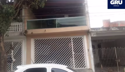 Sobrado localizado no Jardim City
