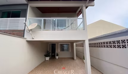 Sobrado para venda com 3 quartos no Centro de Matinhos