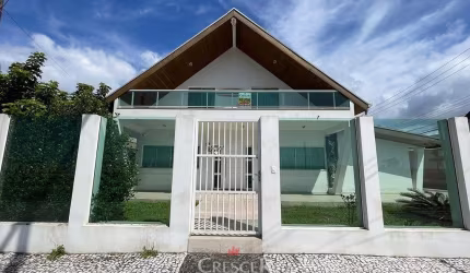 Casa para venda com 3 quartos em Caioba