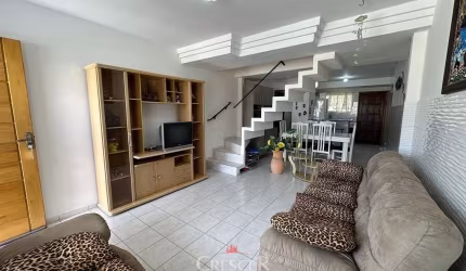 Sobrado para venda com 3 quartos em Caioba