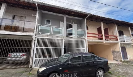 Sobrado para venda com 3 quartos em Matinhos