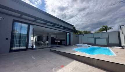 Casa para venda com 5 quartos em Matinhos