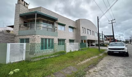 Apartamento com 02 quartos em Matinhos