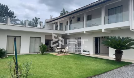 Casa com 3 quartos à venda no Centro, Blumenau , 220 m2 por R$ 1.400.000