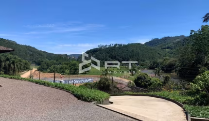 Casa com 2 quartos à venda na Zona Rural, Benedito Novo , 130 m2 por R$ 950.000