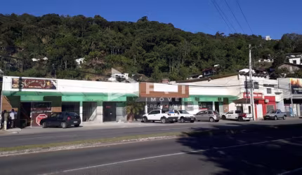 Prédio com 6 salas à venda no Ponta Aguda, Blumenau , 680 m2 por R$ 1.550.000