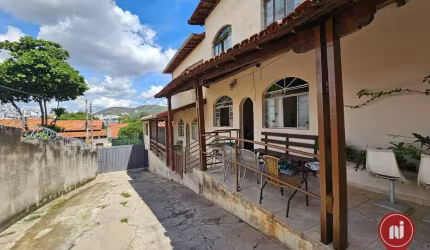 Casas/kitnets cada uma com 3 quartos à venda, 270 m² por R$ 1.150.000 - Palmeiras - Belo Horizonte/MG
