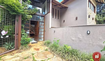 Casa com 4 dormitórios à venda, 480 m² por R$ 3.500.000,00 - Ville de Montagne - Nova Lima/MG