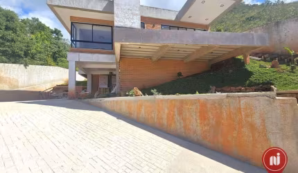 Casa com 4 dormitórios à venda, 271 m² por R$ 2.430.000,00 - Ville de Montagne - Nova Lima/MG