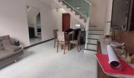 Casa com 2 dormitórios à venda, 74 m² por R$ 439.000 - Vila Cloris - Belo Horizonte/MG