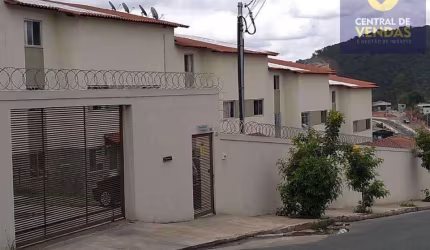 Casa com 2 quartos à venda na Alameda dos Agricultores, 150, Cabral, Contagem por R$ 261.000