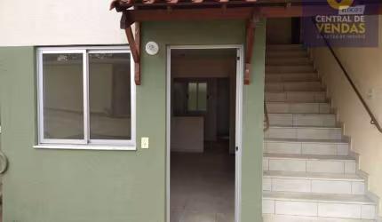 Casa com 2 quartos à venda na Alameda dos Agricultores, 204, Cabral, Contagem por R$ 250.000
