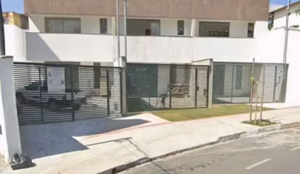 Casa com 3 quartos à venda na Praça Carmo Camilo Soares, 78, Santa Amélia, Belo Horizonte por R$ 650.000