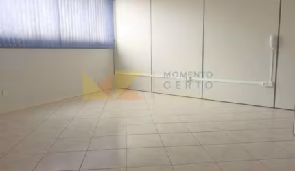 Ponto comercial para alugar na Rua Marechal Deodoro, 830, Vila Nova, Blumenau, 70 m2 por R$ 2.500