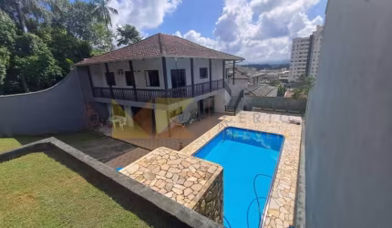 Casa com 3 quartos à venda na Rua Emília Zucco, 166, Velha Central, Blumenau, 200 m2 por R$ 1.000.000