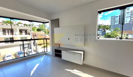 Apartamento com 2 quartos para alugar na Rua Promotor Ribeiro de Carvalho, 320, Vila Nova, Blumenau, 60 m2 por R$ 2.200