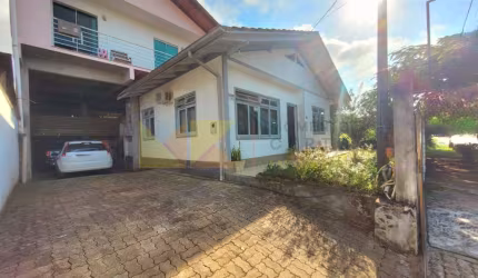 Casa comercial com 1 sala à venda na Rua Niterói, 153, Das Capitais, Timbó, 250 m2 por R$ 650.000