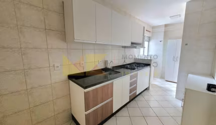 Apartamento com 3 quartos para alugar na Rua Benjamin Constant, 2438, Vila Nova, Blumenau, 85 m2 por R$ 2.500