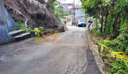 Casa com 2 quartos à venda na Rua Goiânia, 330, Centro, Blumenau, 80 m2 por R$ 240.000