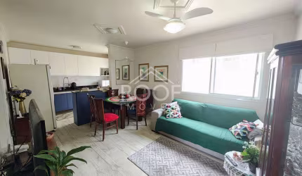 Casa em condomínio fechado com 2 quartos à venda no Olaria, Canoas  por R$ 380.000