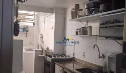 Apartamento com 2 dormitórios à venda, 55 m² por R$ 175.000,00 - Parada 40 - São Gonçalo/RJ