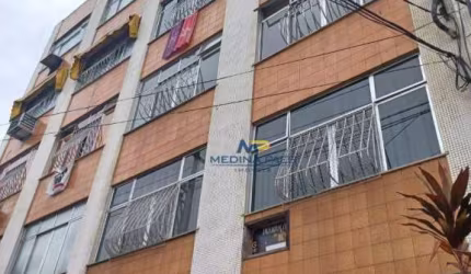 Apartamento com 2 dormitórios à venda, 71 m² por R$ 220.000,00 - Centro - São Gonçalo/RJ