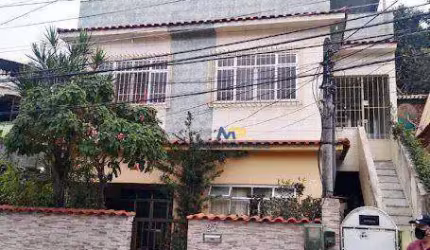 Casa com 3 dormitórios à venda, 250 m² por R$ 320.000,00 - Barro Vermelho - São Gonçalo/RJ