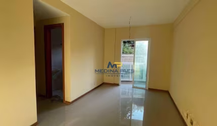 Apartamento com 2 dormitórios à venda, 65 m² por R$ 185.000,00 - Colubande - São Gonçalo/RJ
