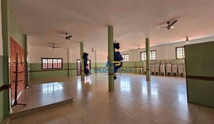 Salão à venda, 215 m² por R$ 350.000,00 - Laranjal - São Gonçalo/RJ
