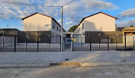 Casa com 2 dormitórios à venda, 45 m² por R$ 245.000,00 - Santa Isabel - São Gonçalo/RJ