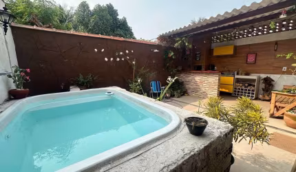 Apartamento com 2 dormitórios à venda, 60 m² por R$ 250.000,00 - Laranjal - São Gonçalo/RJ