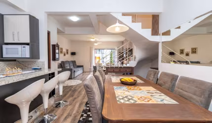 Casa em condomínio fechado com 3 quartos à venda na Rua Theodoro Makiolka, 1720, Santa Cândida, Curitiba, 118 m2 por R$ 729.000