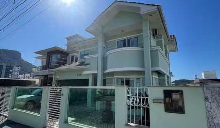 Casa para alugar no bairro Pedra Branca - Palhoça/SC