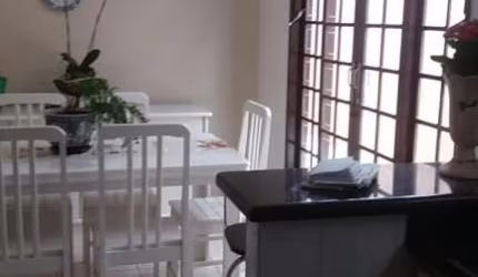 Casa no Jd Palmares com 4 dorm